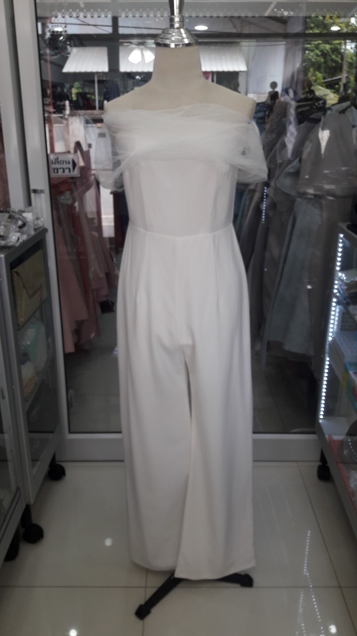 ราตรียาวสีขาวขายาวปาดไหล่(M) (อก32-36เอว28-32สะโพก40-41)