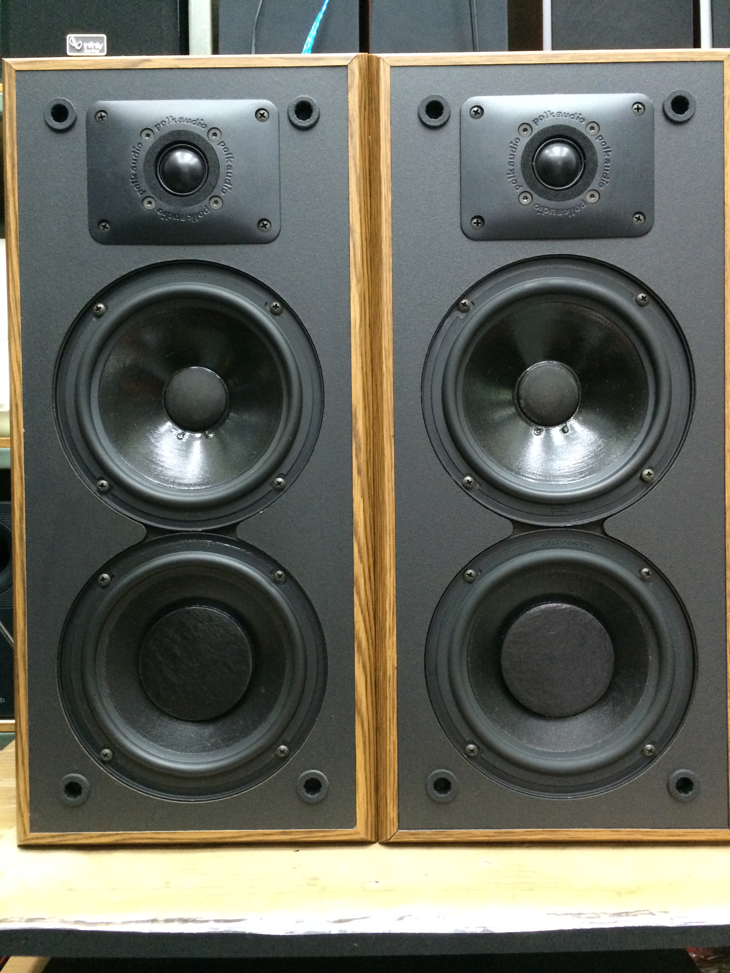 ลําโพงวางหิ้ง Polk Audio Monitor 5jr