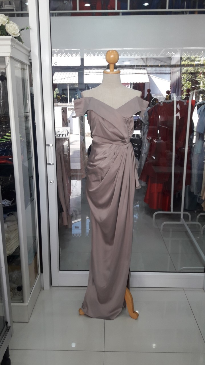 (PRE-LOVED) ยาวเทาปาดไหล่จีบเอว(2XL) มือ2