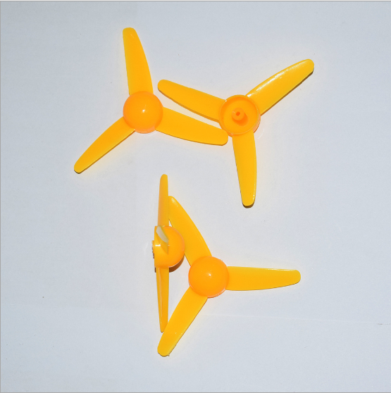 ใบพัดพลาสติก 3 ใบ ขนาด 2*80 ม.ม.