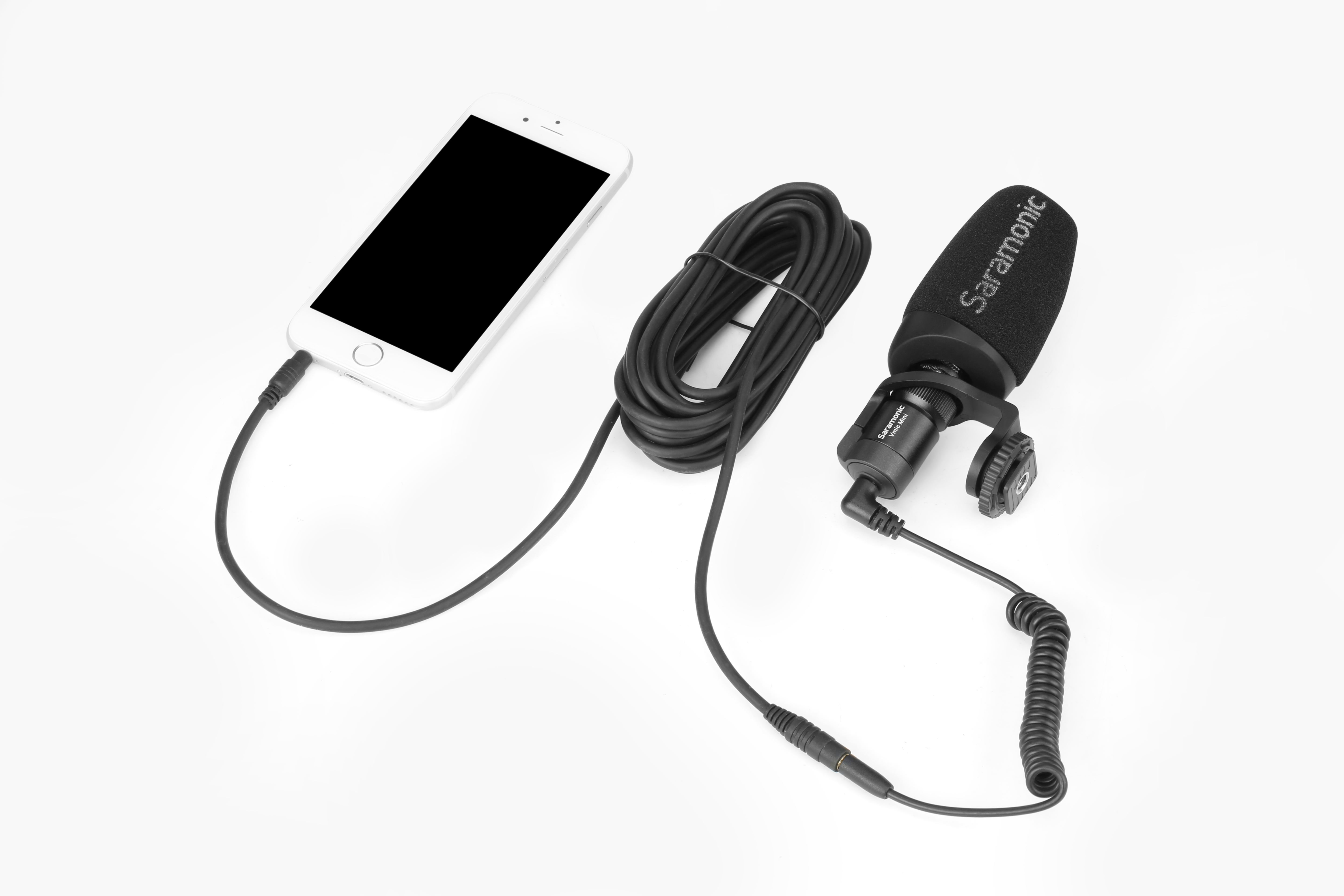 Saramonic SR-SC5000 MICROPHONE EXTENSION CABLE FOR SMARTPHONES, TABLES AND CAMERAS, 3.5MM TRRS MALE TO FEMALE CONNECTORS 16-FOOT (5M) รับประกันศูนย์ไทย 1 ปี