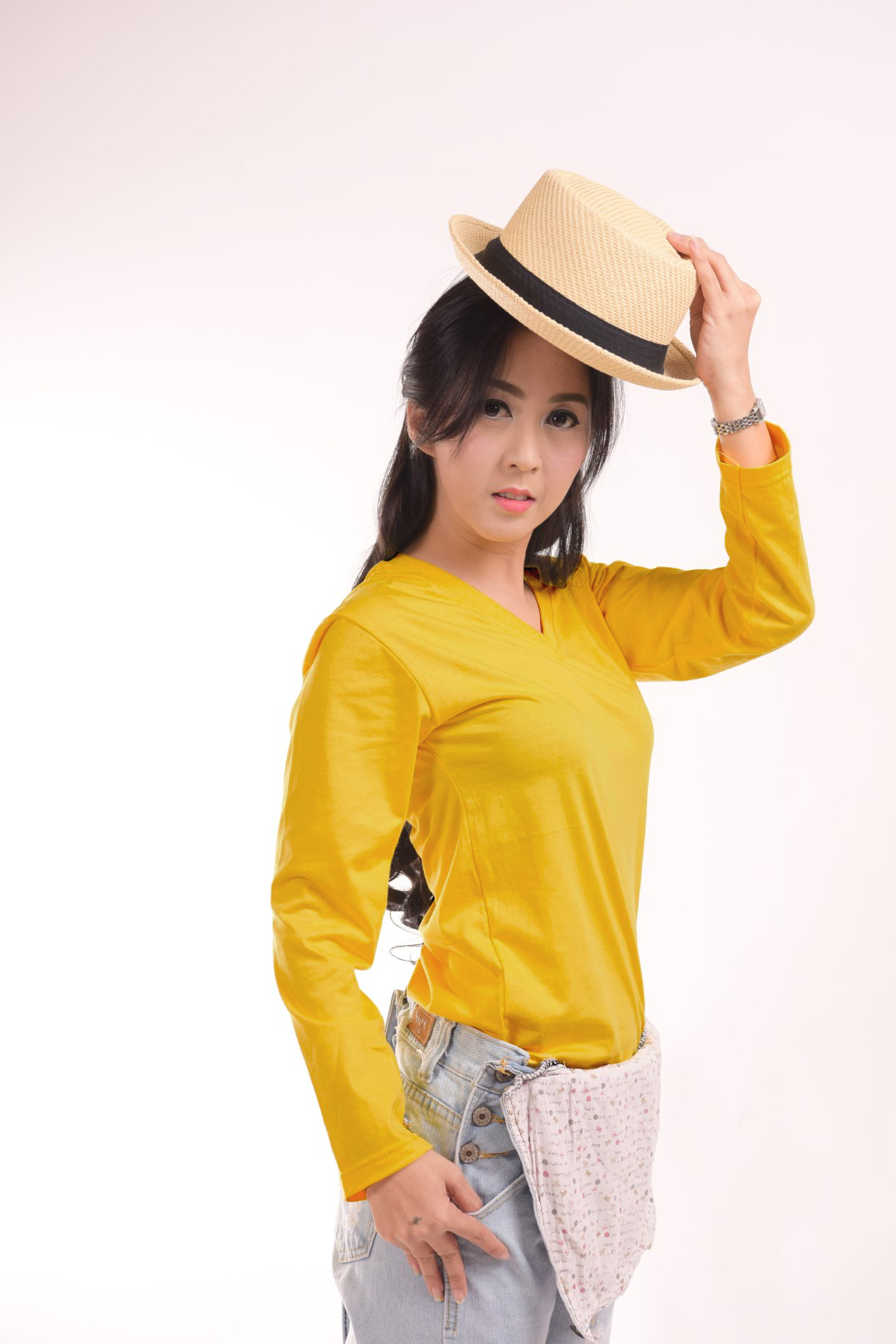 เสื้อยืด สีเหลืองมัสตาร์ด คอวี แขนยาว Size S