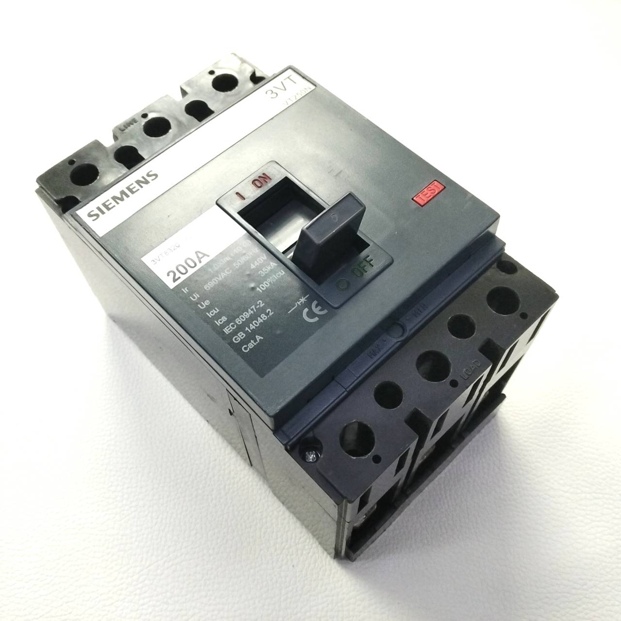 Breaker 3P Siemens รุ่น 3VT8320-1AA03-0AA2, 440V, 200A