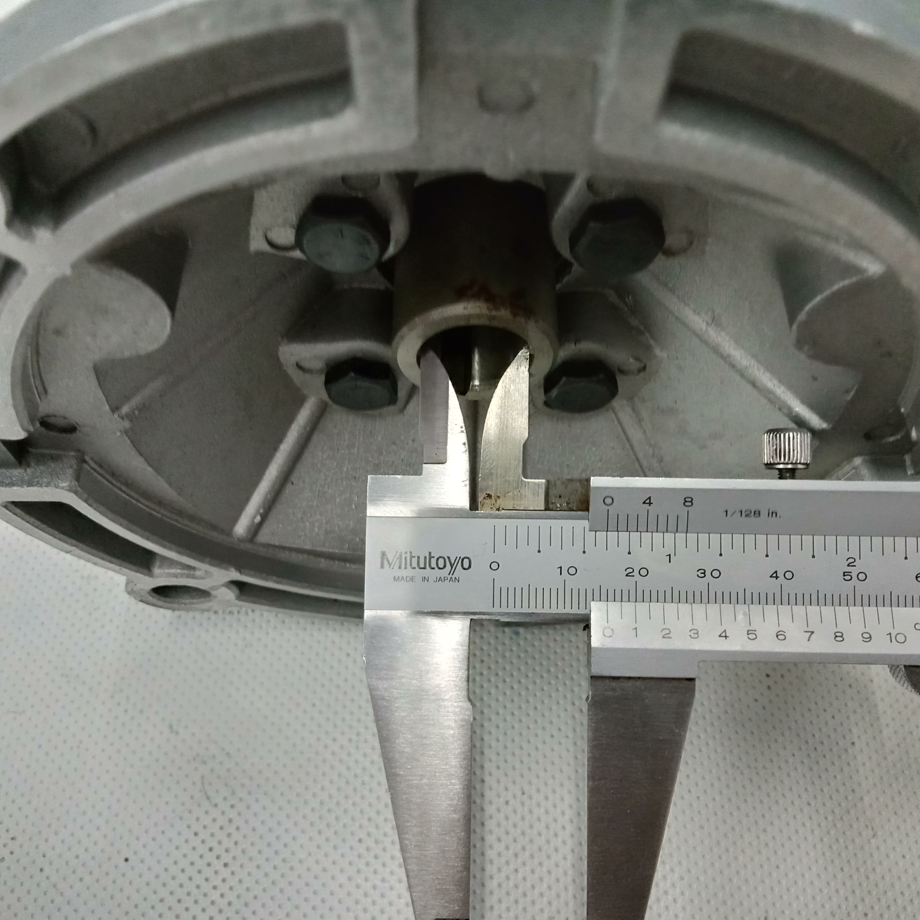 Worm Gear Boston Gear รุ่น F71320B5J, 0.45HP, 264TORQUE, Ratio 1: 20 (เพลาเข้า 16 mm., เพลา 16 mm., หน้าแปลน 114 mm.)
