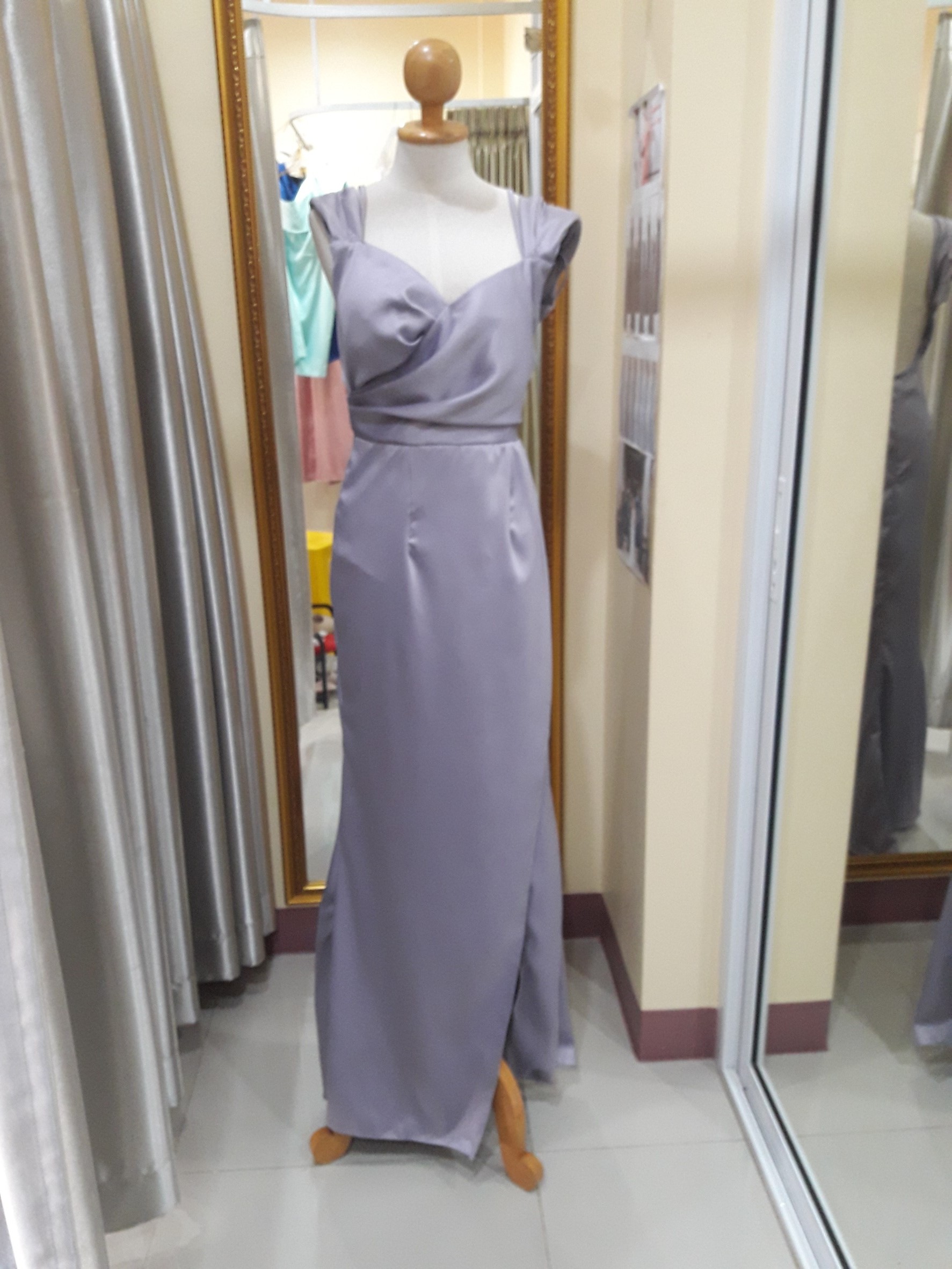 ชุดราตรียาวสีเทาคิมเบอร์รีเปิดไหล่(M)