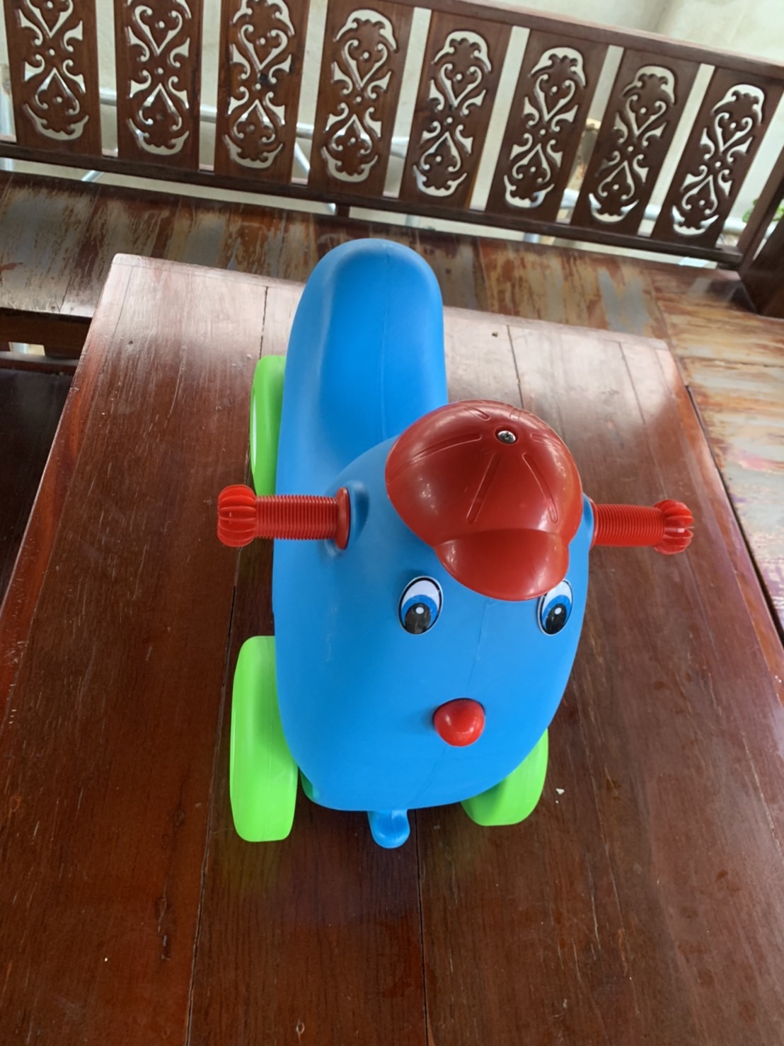 รถดุ๊กดิ๊ก รถขาไถ่