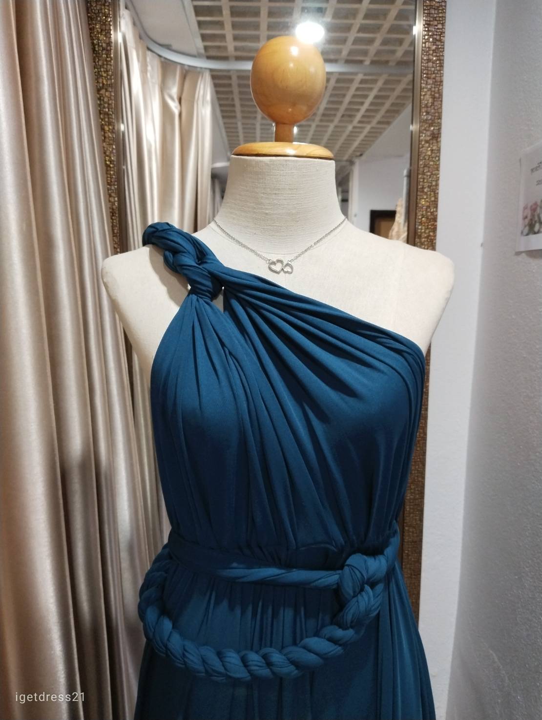 (PRE-LOVED) ชุดราตรียาวรุ่นinfinityสีเขียวอมน้ำเงิน(ฟรีไซส์)