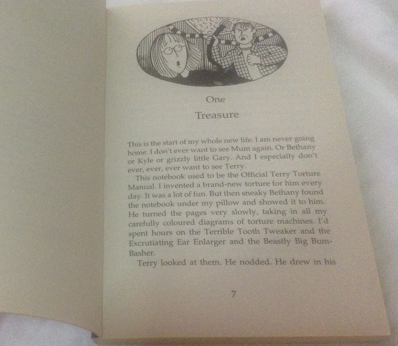 (สั่ง9จ่าย7) Secrets Jacqueline Wilson ราคา 150