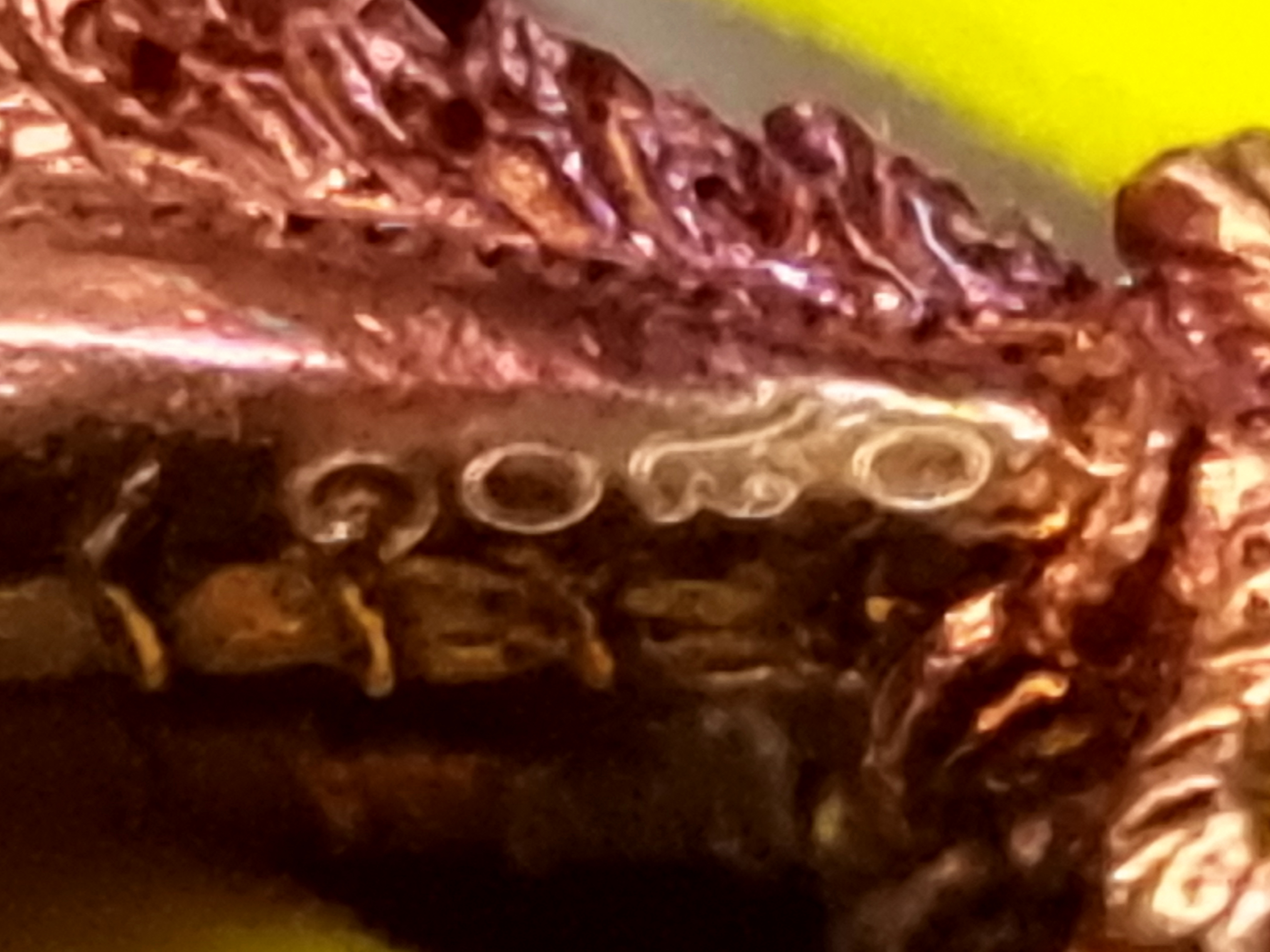 ครุฑยืน มงคลบารมี ๙๑ พ่อท่านเขียว กิตติคุโณ วัดห้วยเงาะ ปัตตานี ปี ๒๕๖๒ เนื้อประกายรุ้ง โค๊ด ๑๐๘๐