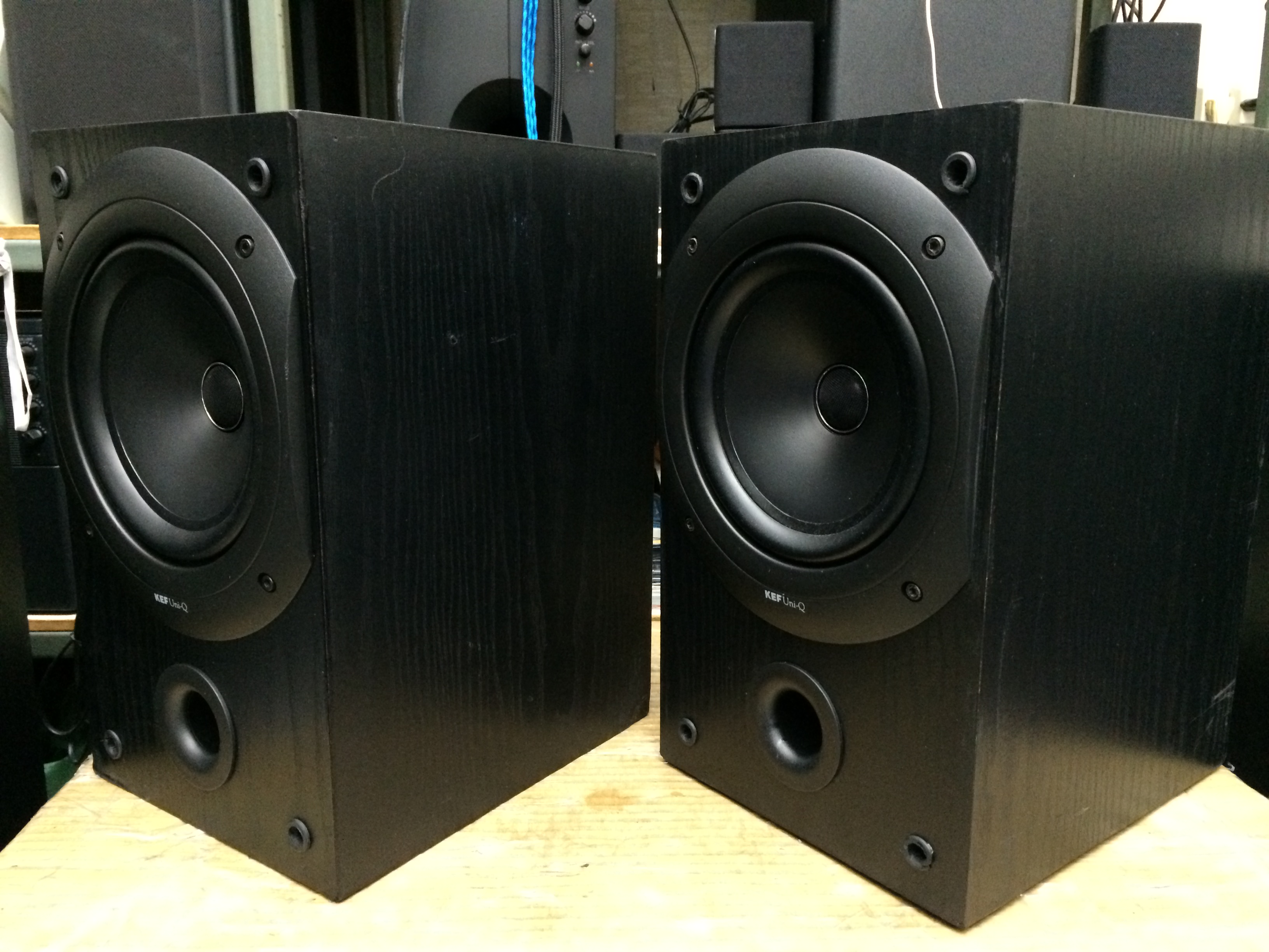 ลำโพงวางหิ้ง KEF Q10 SP3168