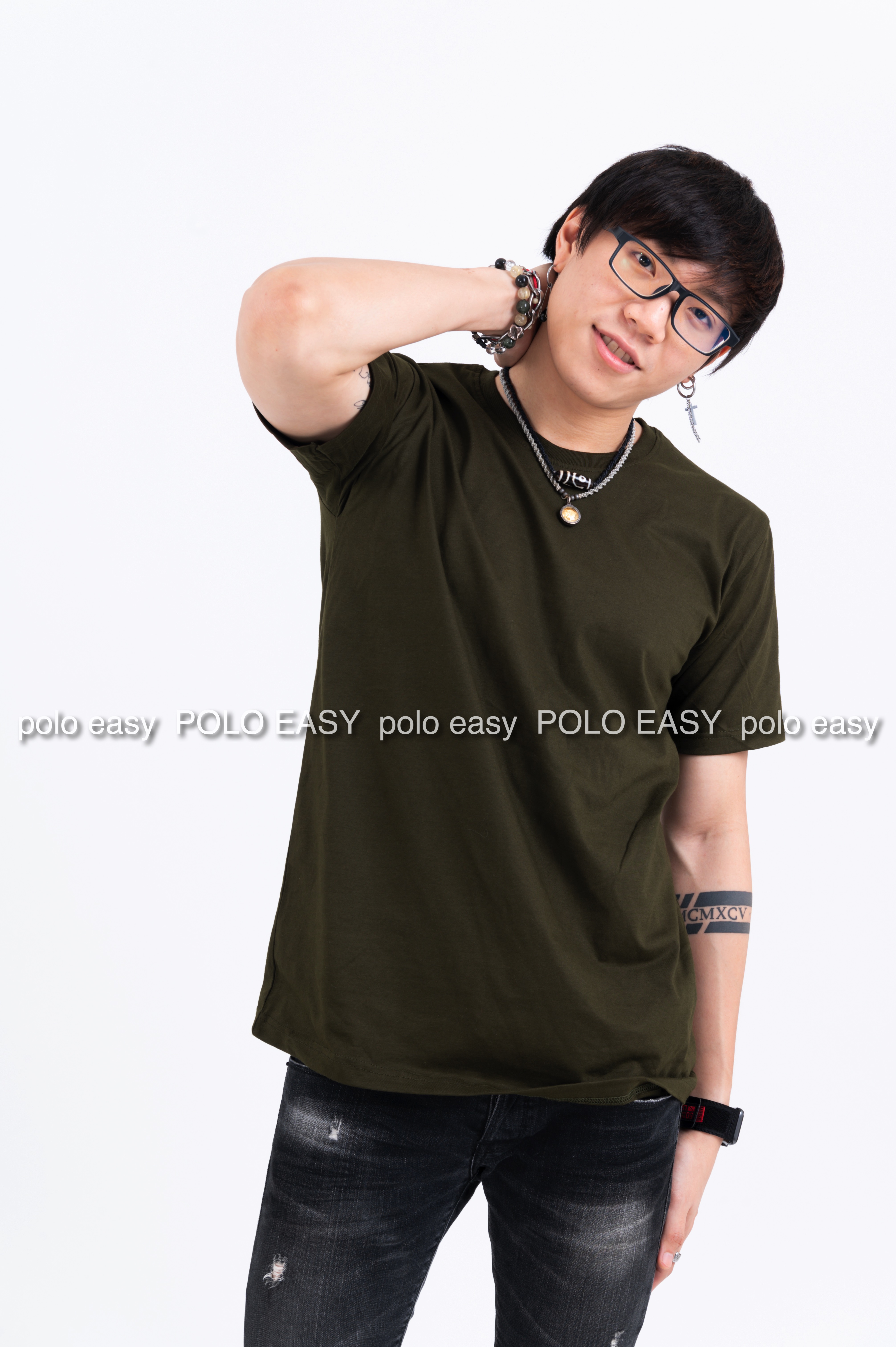 XL เสื้อยืด สีเขียวขี้ม้า คอกลม แขนสั้น Size XL