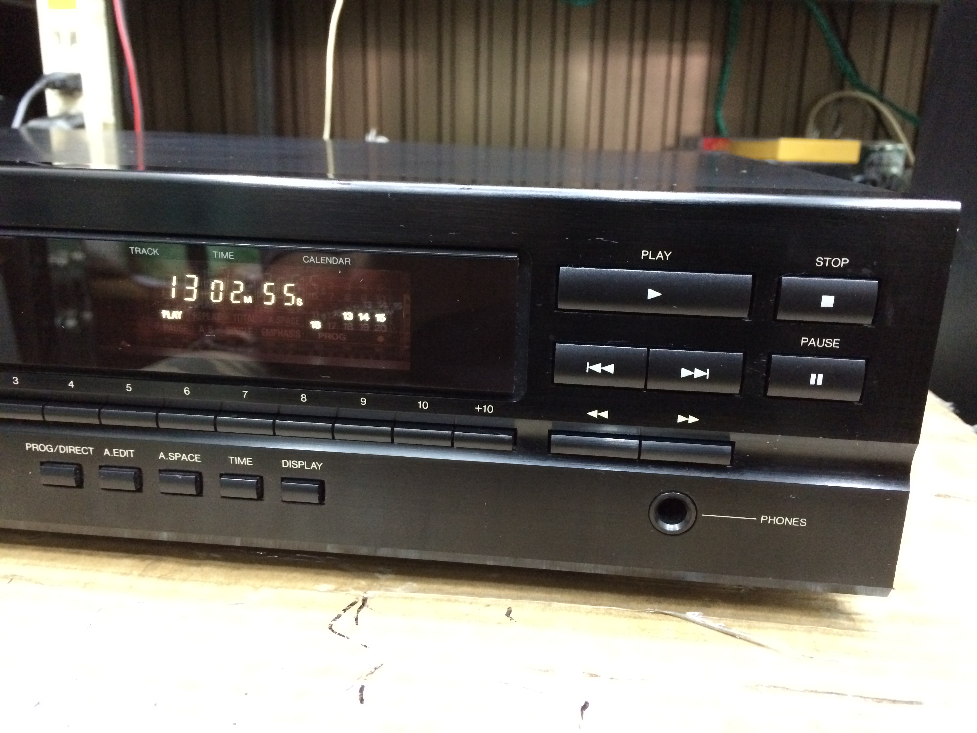เครื่องเล่น CD Denon DCD-595