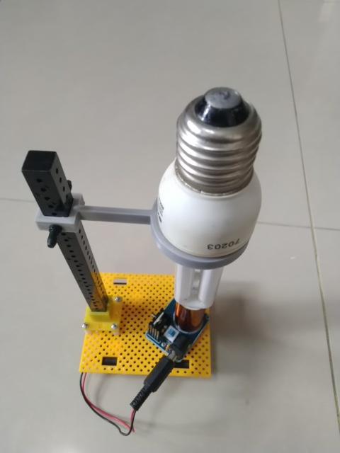 โคมไฟไร้สาย