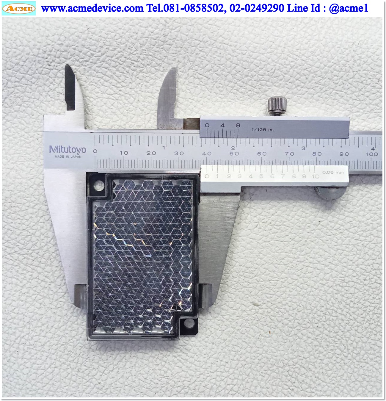 Reflectors แผ่นสะท้อนเซนเซอร์ รุ่น E39-R1, ขนาด 40 x 60 mm.