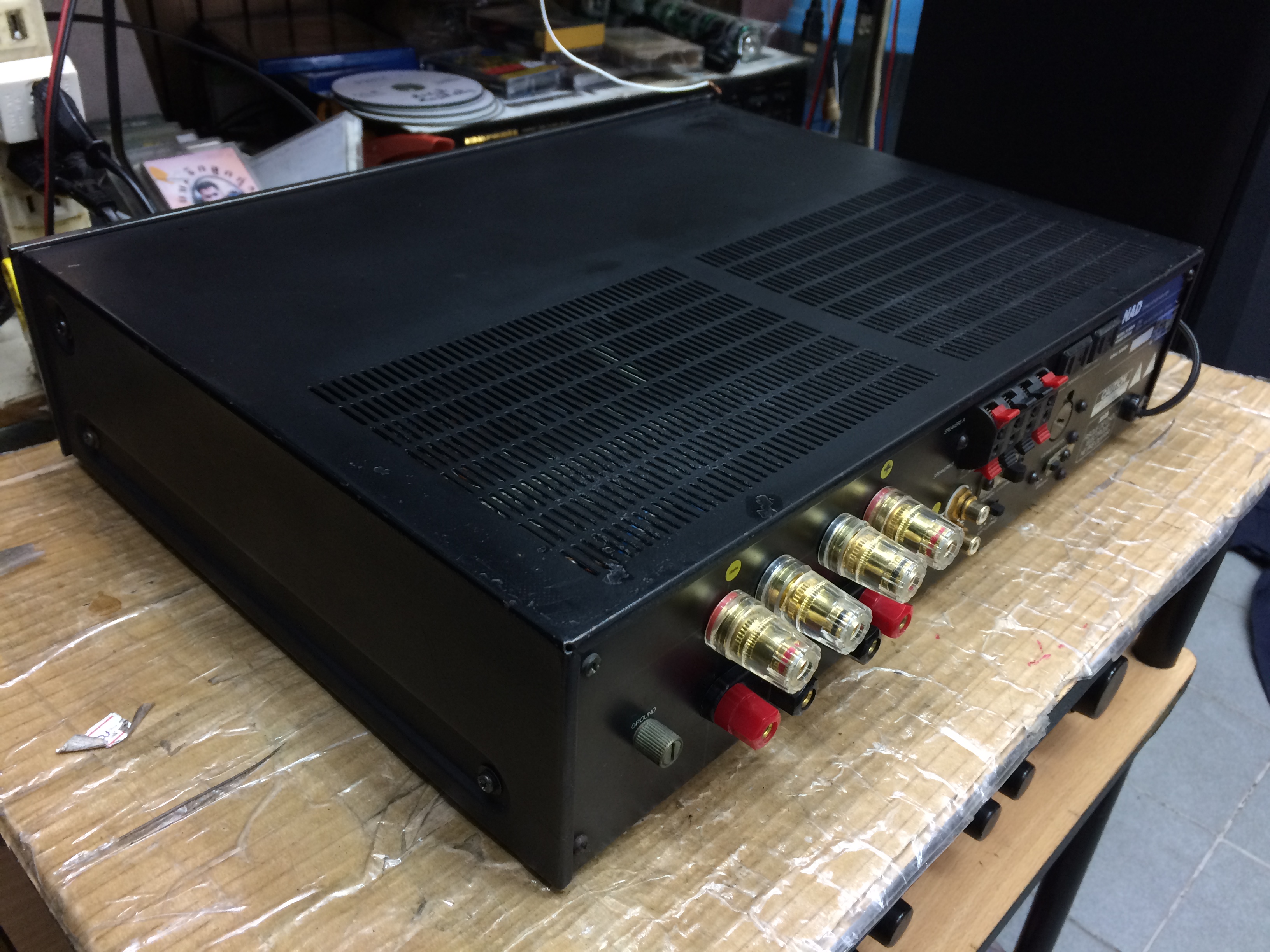 NAD 2150 Stereo Power Amplifier
