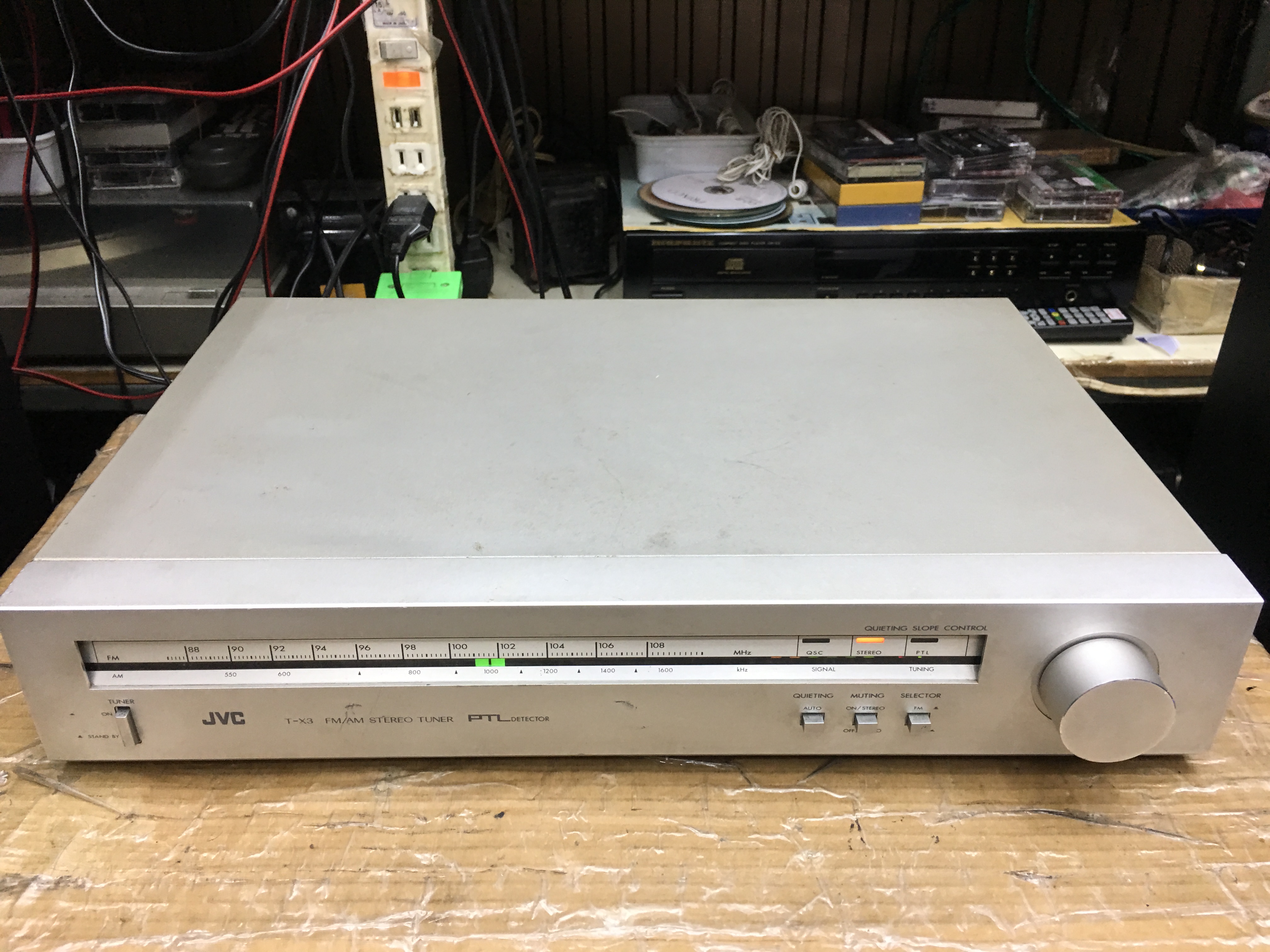 JVC T-X3 FM/AM Stereo Tuner