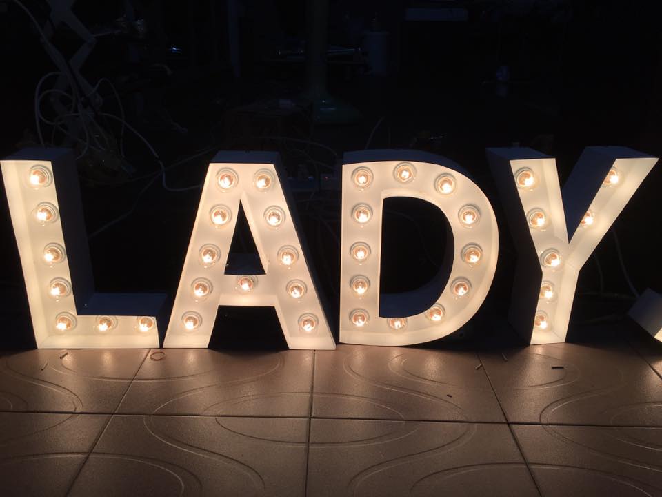 ป้ายไฟปิงปอง ตกแต่งปาร์ตี้ Lady jane