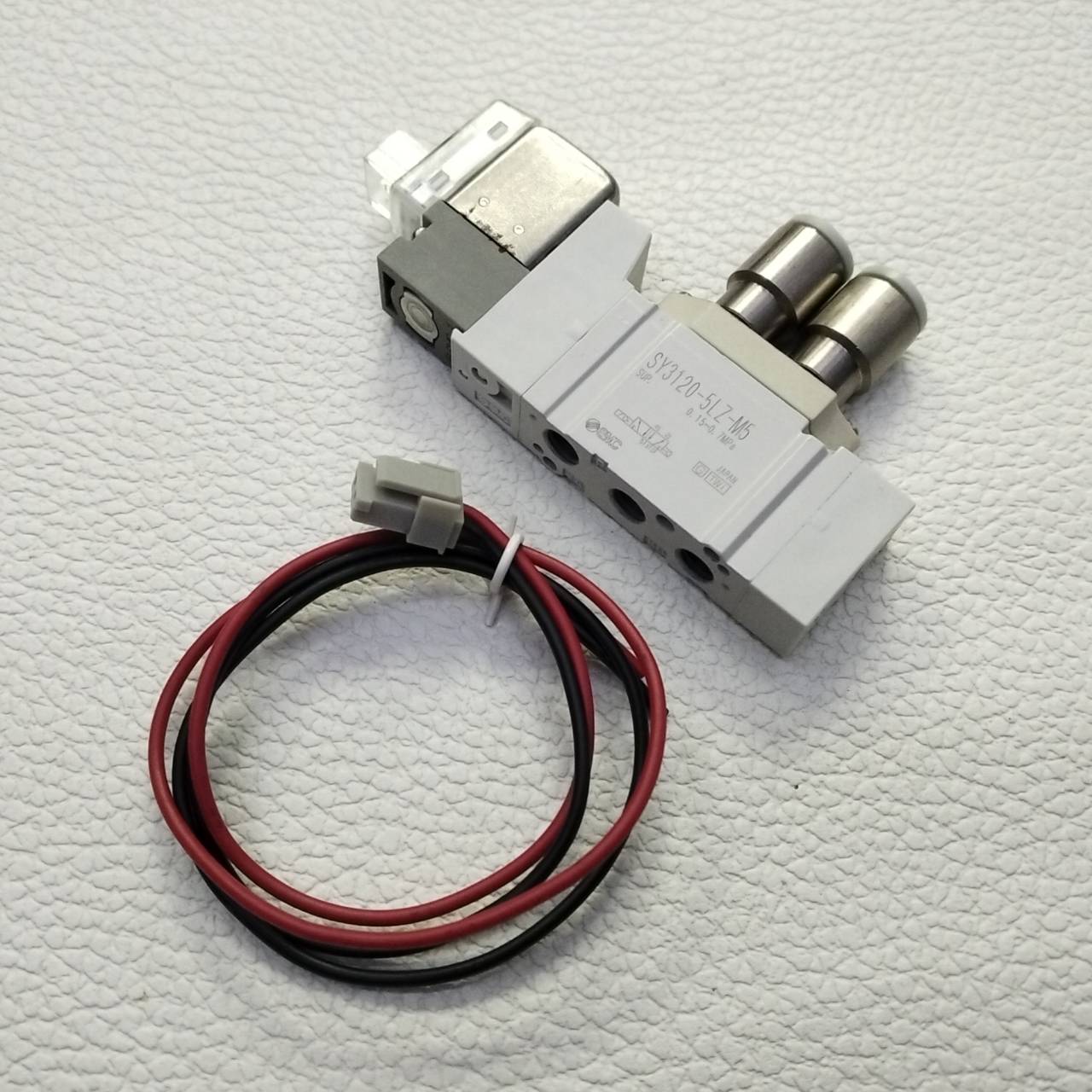 Solenoid Vaive SMC รุ่น SY3120-5LZ-M5, 5/2, 2-Position single, Coil 24Vdc (สายลม 6 มม.)