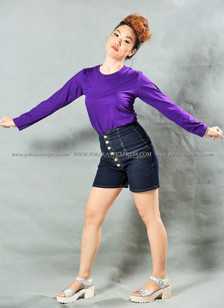 เสื้อยืด สีม่วงเข้ม คอกลม แขนยาว Size M