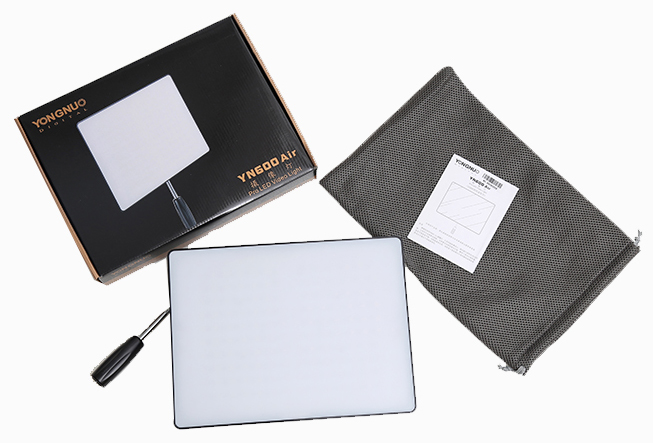 ไฟต่อเนื่องยี่ห้อYONGNUO LED Video Light รุ่นYN-600 Air (ไม่รวมแบตเตอรี่และแท่นชาร์จ)