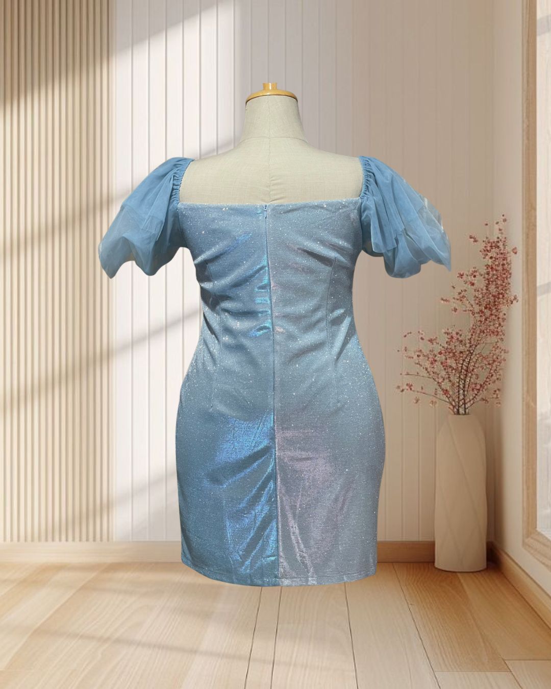 (PRE-LOVED) ราตรีสั้นสีฟ้าทูโทน ผ้ากลิตเตอร์ แขนพอง ไซส์ 2XL