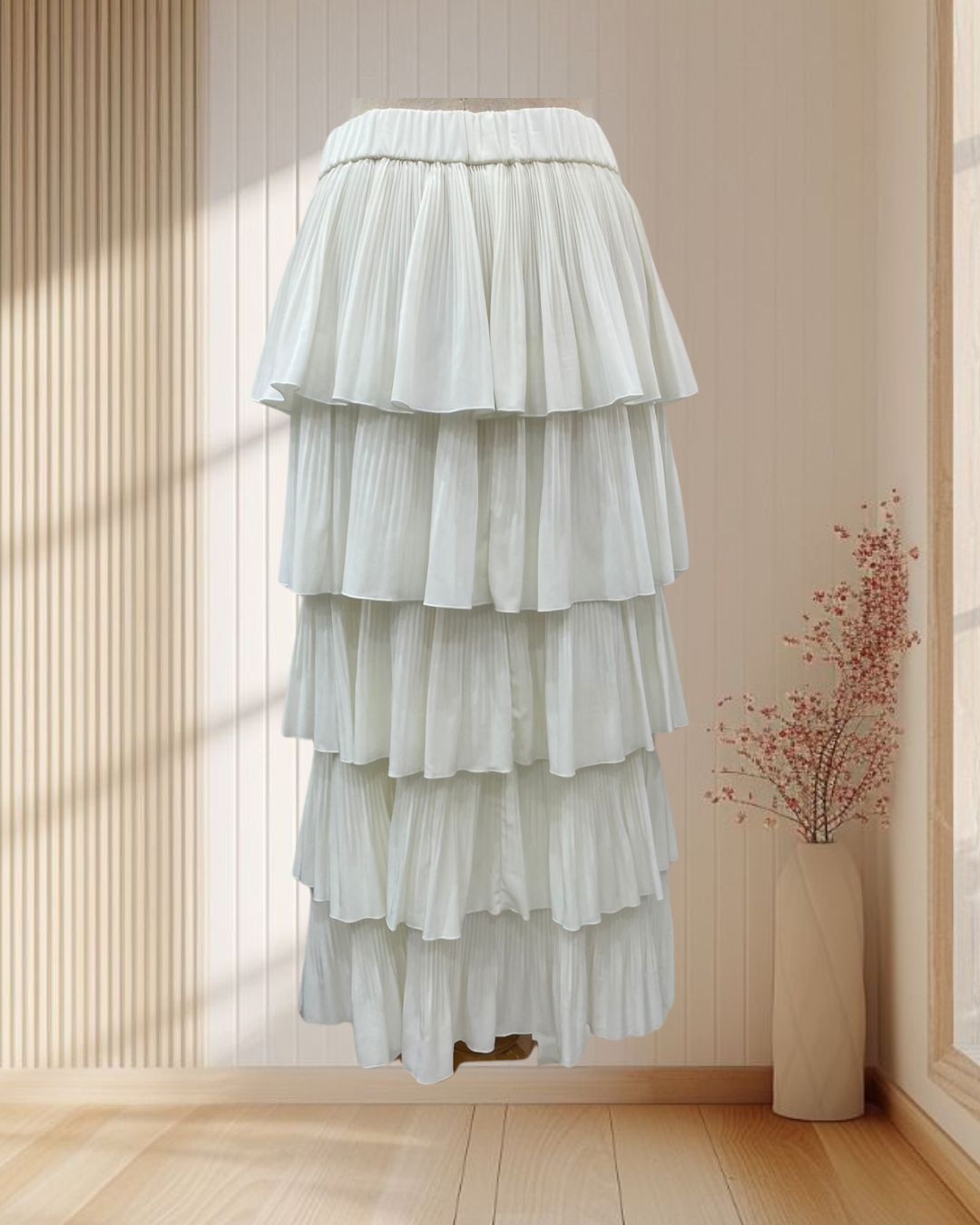 กระโปรงขนมชั้น สีขาว แต่งระบายเป็นชั้นๆ ฟีลลูกคุณหนู ฟรีไซส์ ( เอว30-34 )