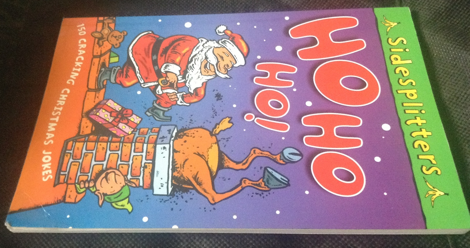 Ho Ho Ho!: Over 150 Cracking Christmas Jokes (Sidesplitters) ราคา 100