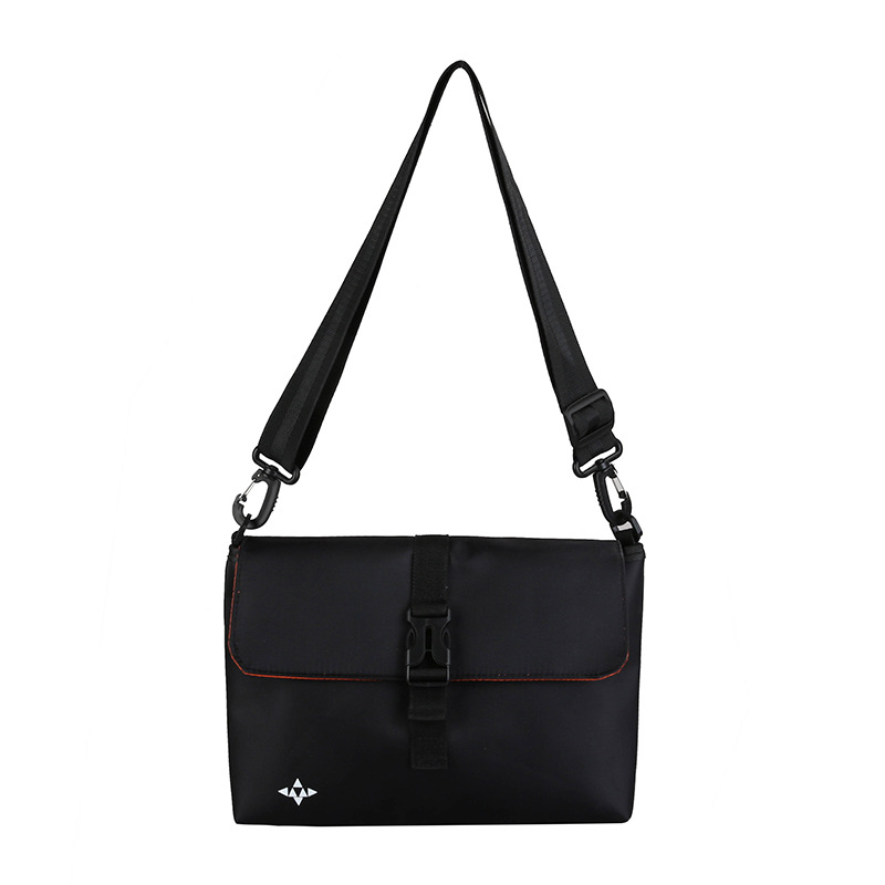 กระเป๋าแมสเซนเจอร์ กระเป๋าสะพายข้าง D2C | D2C001 black