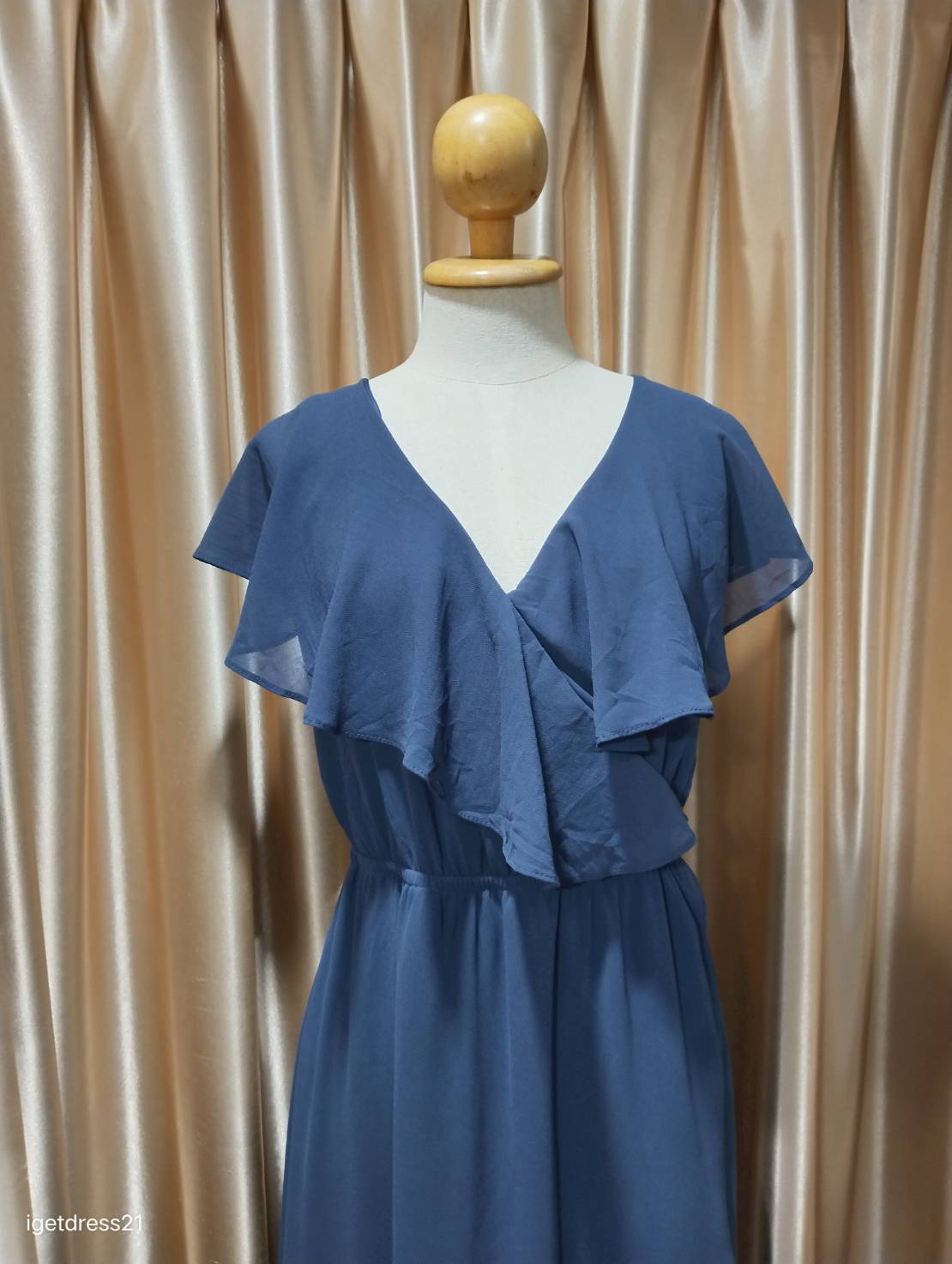 (PRE-LOVED) ชุดราตรียาวสีกรมชีฟองระบาย XL