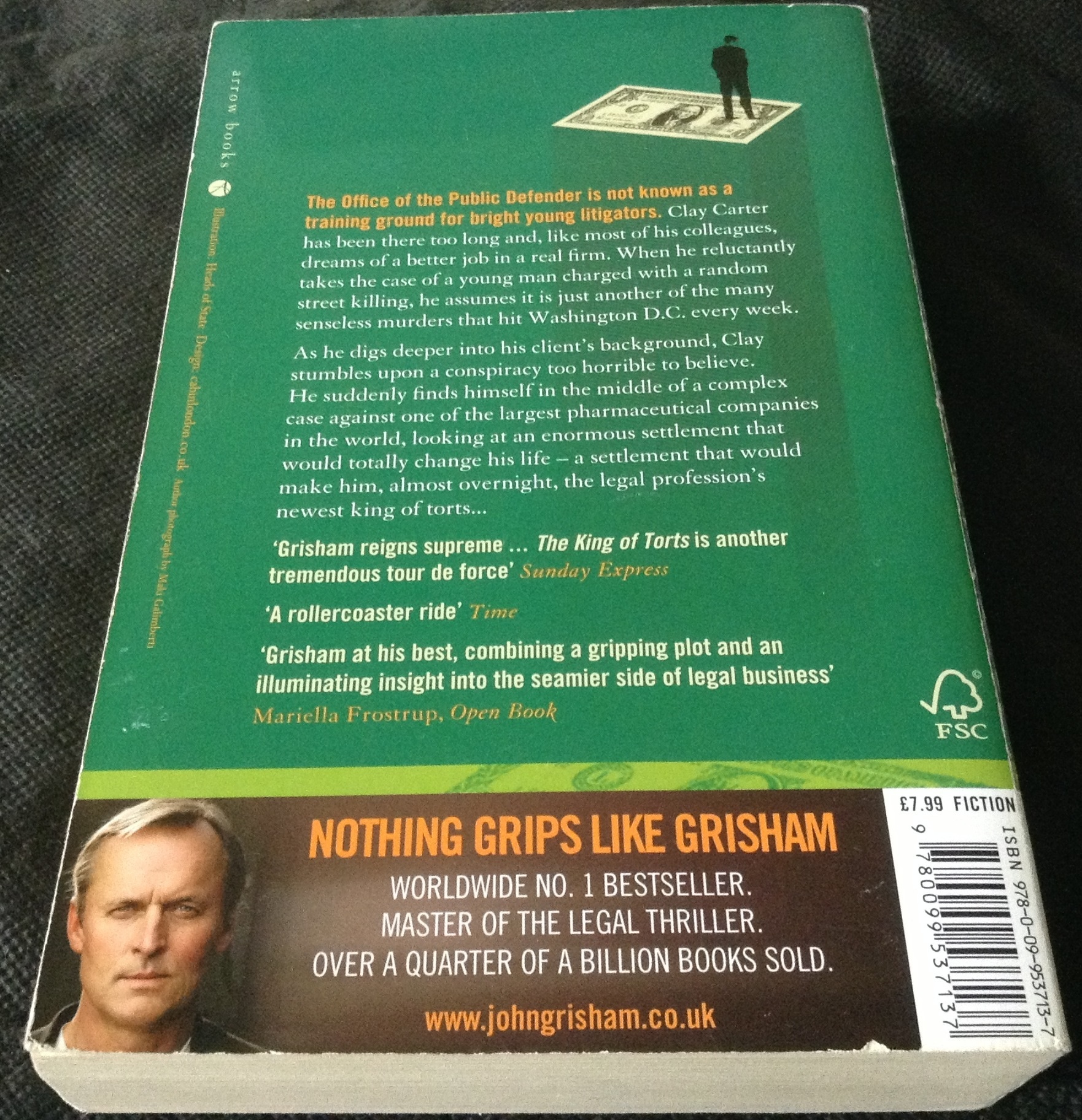 (สั่ง9จ่าย7) The King of Torts by John Grisham ราคา 220