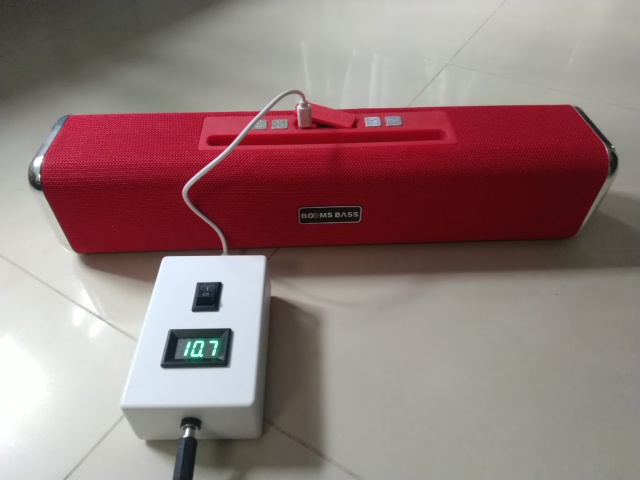 เครื่องปั่นไฟมือหมุนชาร์จโทรศัพท์