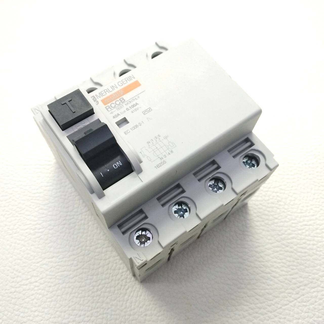 Breaker 4P Merlin Gerin รุ่น Multi9, RCCB, 40A