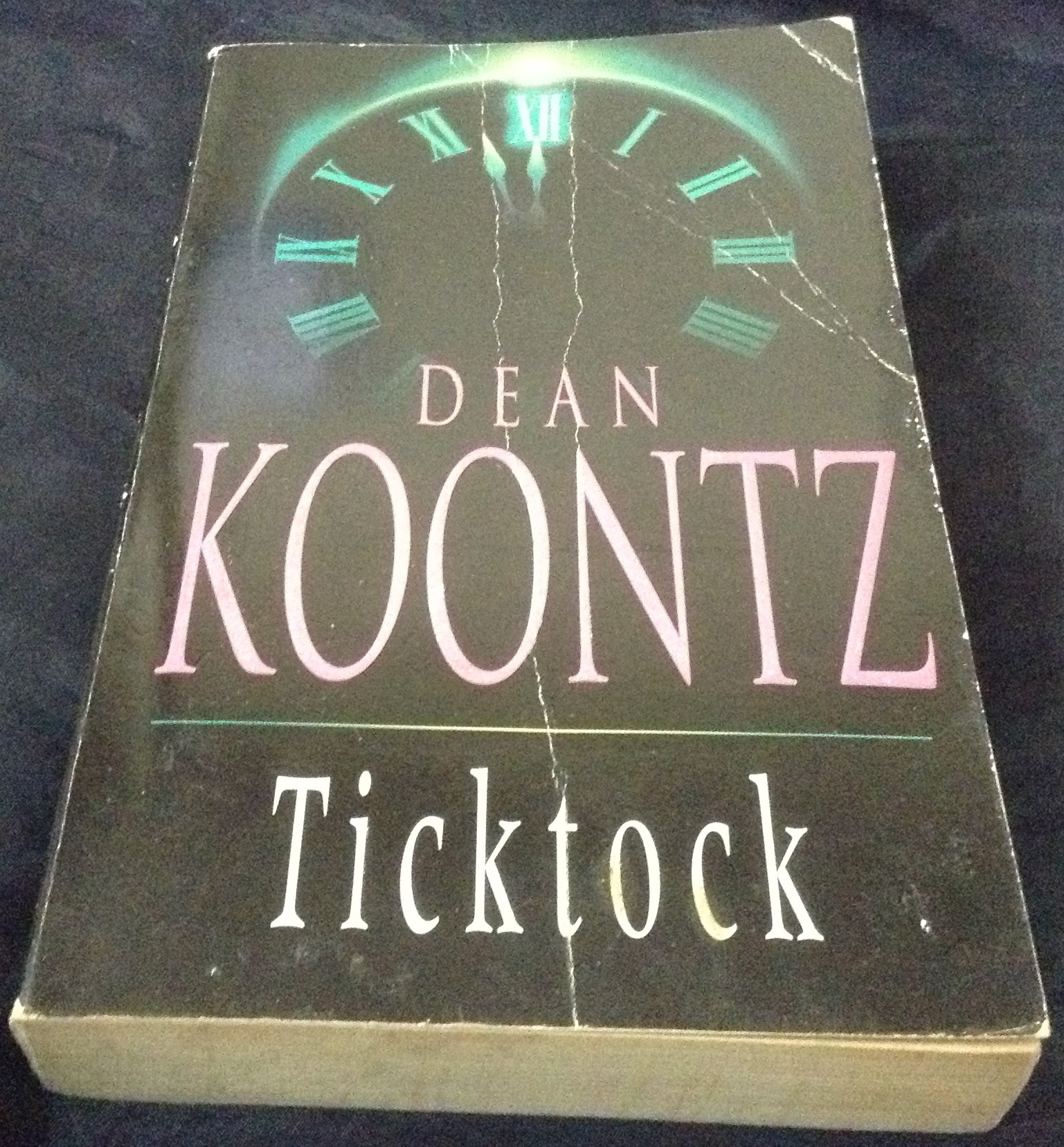 Tick Tock by Dean Koontz ราคา 150