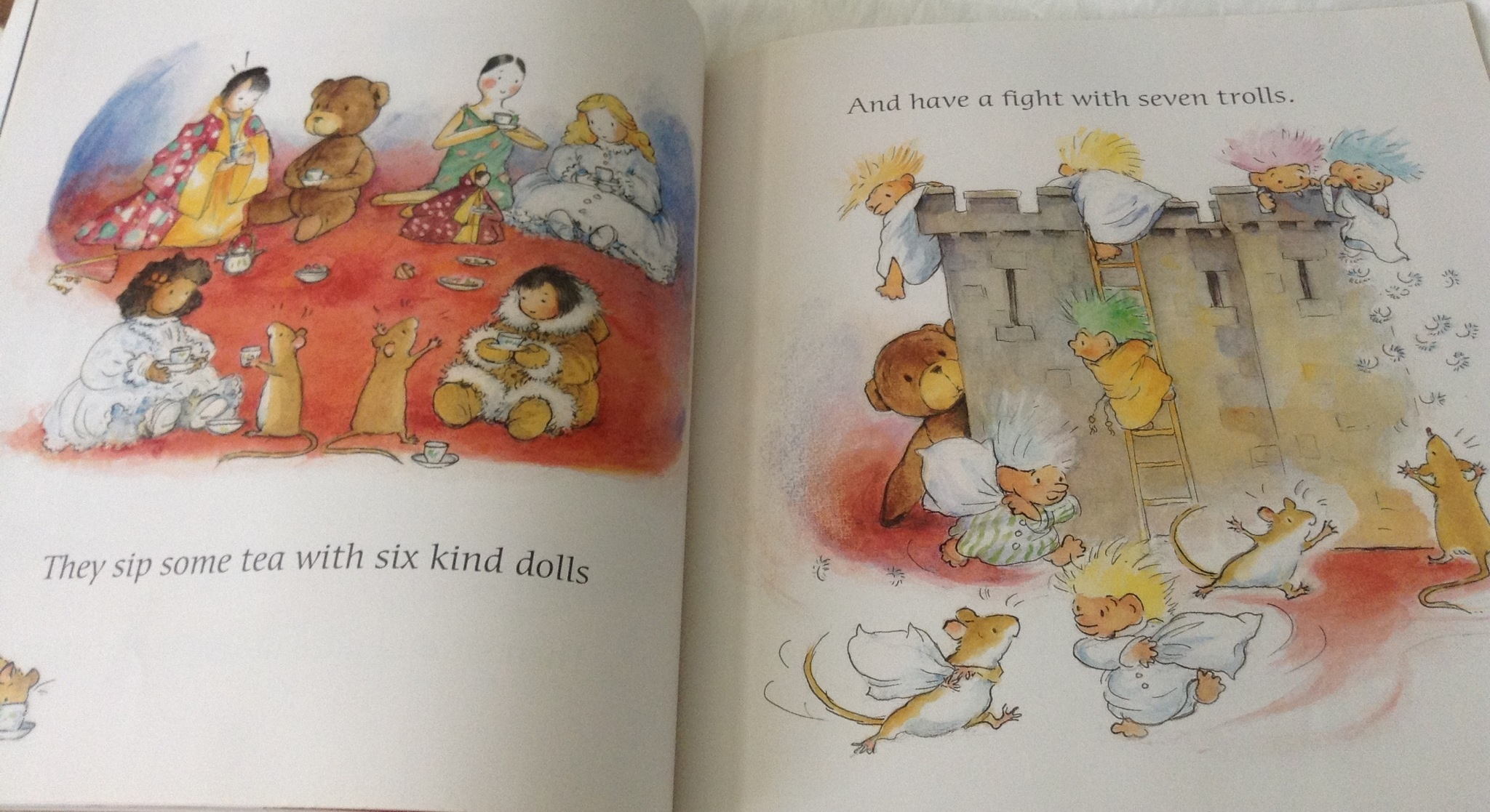 (4แถม4) One Ted Falls Out of Bed by Julia Donaldson, Anna Currey (Illustrator) ราคา 95