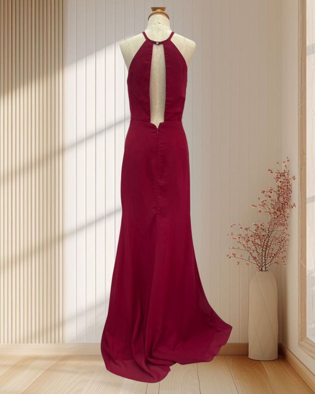 (PRE-LOVED) ชุดราตรียาวสีแดงเว้าแขนอกซีทรู S