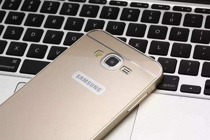 เคส J5 อลูมิเนียม+อะคริลิค ฝาหลัง สไลด์ได้ (สีทอง)