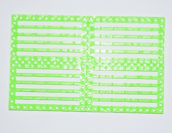 แผ่นพลาสติกอเนกประสงค์ขนาด 75*120 ม.ม.