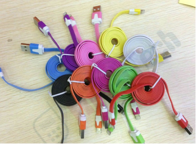 สายชาร์จ USB (แบน) สำหรับ iPhone ยาว 3เมตร