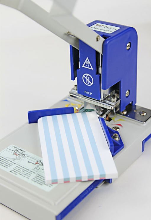 เครื่องตัดขอบมุมกระดาษ รุ่น AD-1