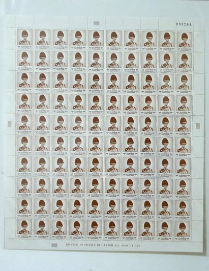 แสตมป์พระรูป ร.9 ชุดที่ 8 หน้าดวงราคา 25 สต. เต็มแผ่น 100 ดวง สภาพสวยยังไม่ใช้งาน