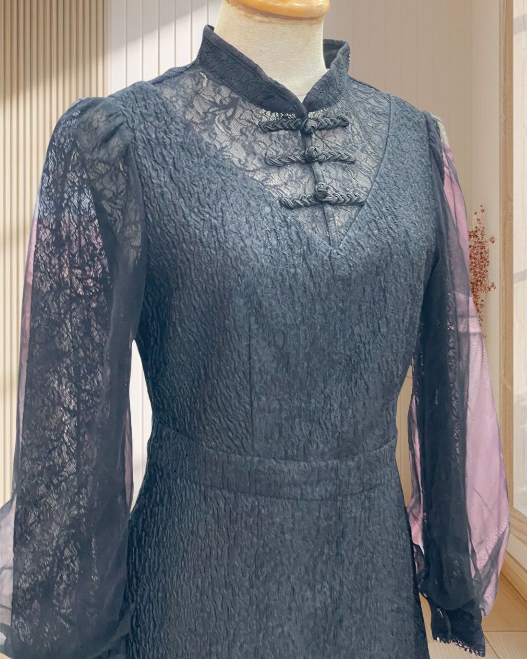 เดรสสั้นสีดำ แขนยาวผ้ามุ้ง คอจีน ไซส์ M