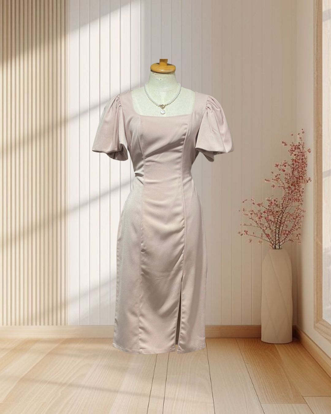 (PRE-LOVED) ราตรีสั้นสีโอวัลตินคอกว้างแขนตุ๊กตากป.ผ่าข้างผ้าฮานาโกะ XL