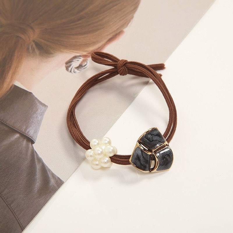 (ของแถม) ยางมัดผมสุ่มลาย