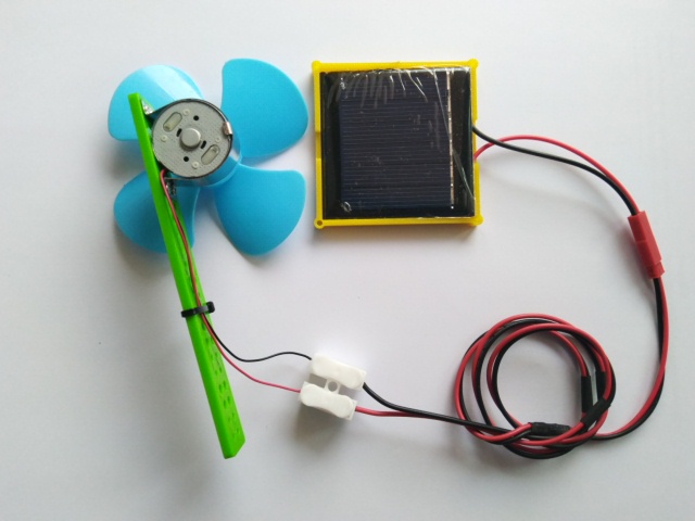 ชุดสนุกกับสายลมและแสงแดด