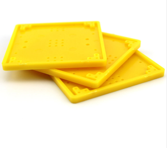 แผ่นพลาสติกอเนกประสงค์ขนาด 75*75 ม.ม.