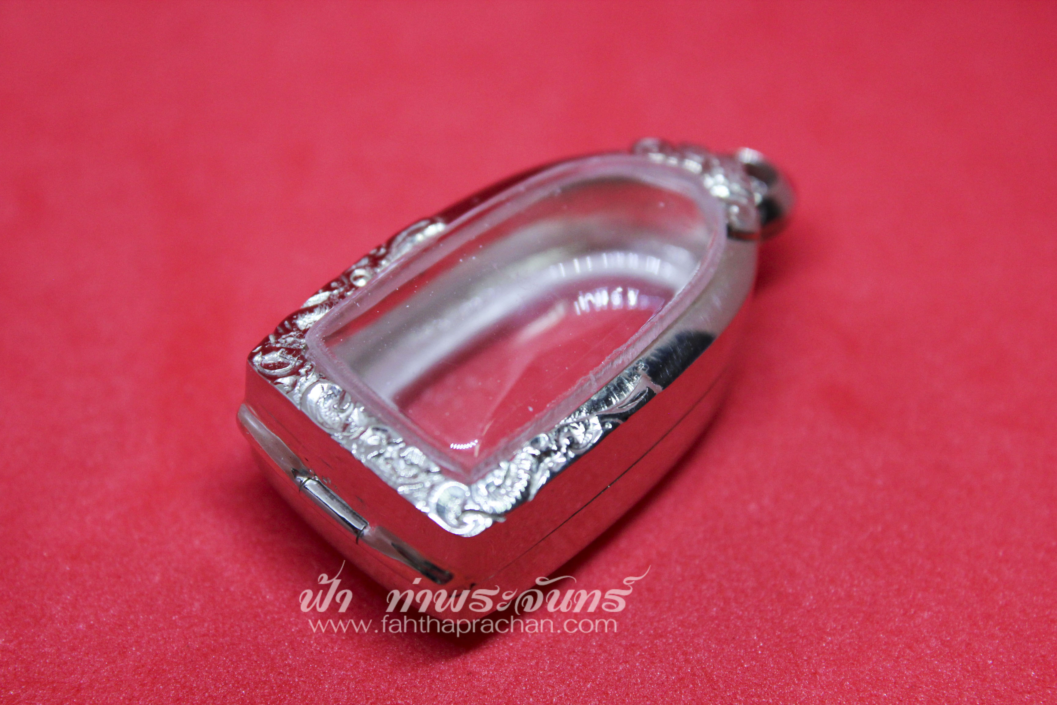 ตลับพระรอด เงินขัดเงา