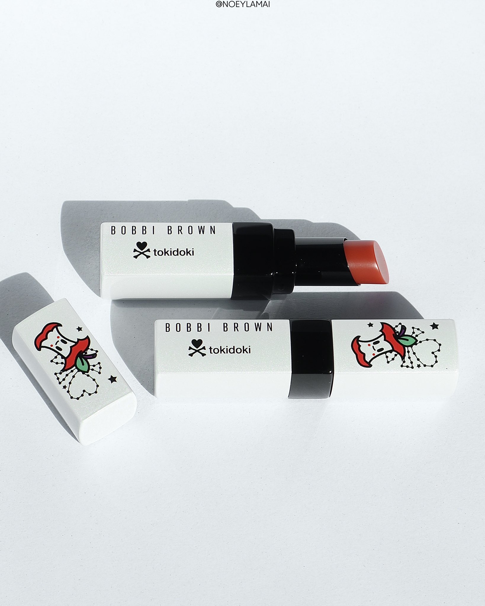 ลิปบาล์มมีสี Bobbi Brown Extra Lip Tint สี Bare Cherry