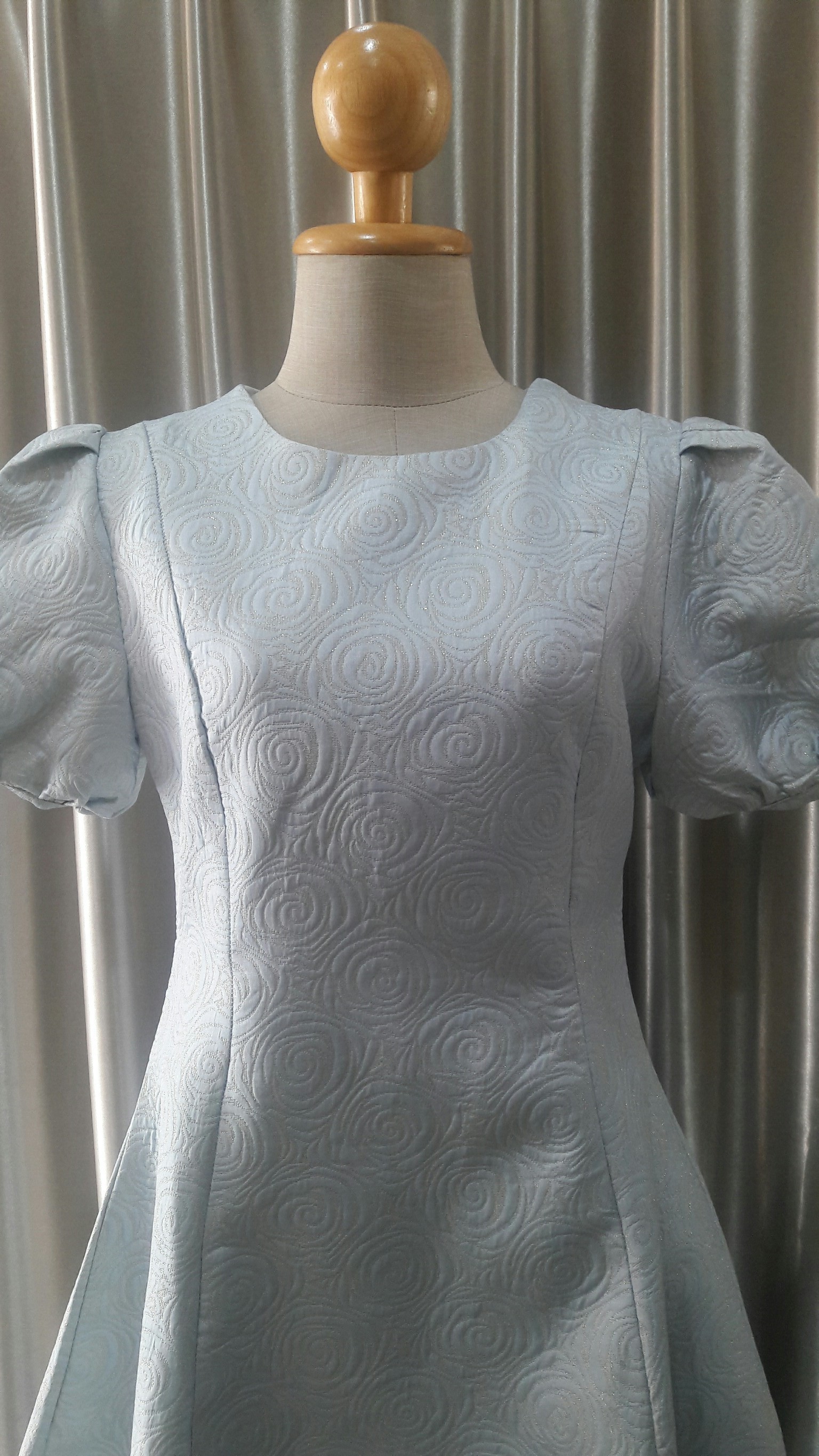 (PRE-LOVED) ชุดราตรีสั้นสีฟ้า(M)