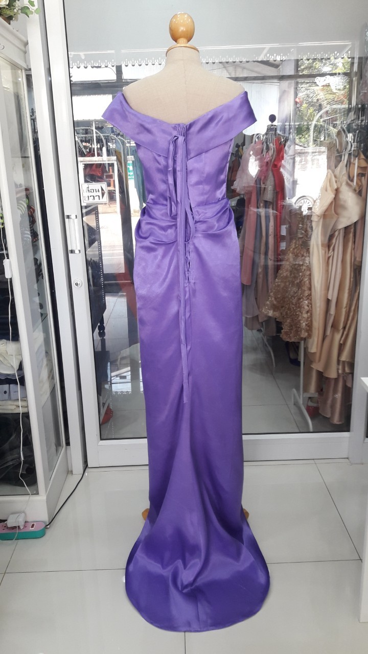 (PRE-LOVED) ยาวสีม่วงสานหลังปาดไหล่เอวโบว์ (อก32เอว28สะโพก34)