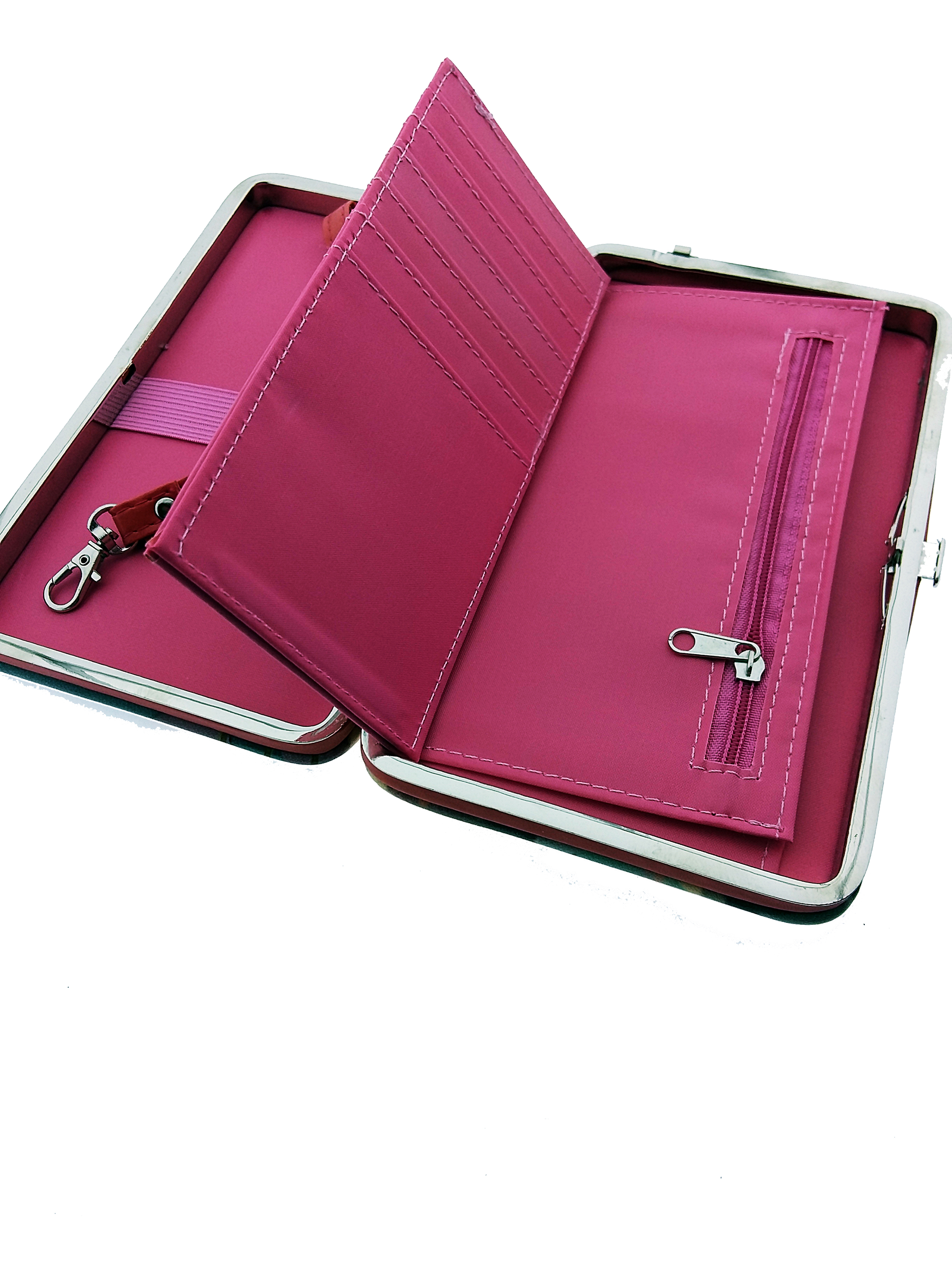 กระเป๋าใส่มือถือ (ขนาด XL 10x19ซม.) ลายเด็กหญิง เสื้อเขียว น่ารักมากๆ